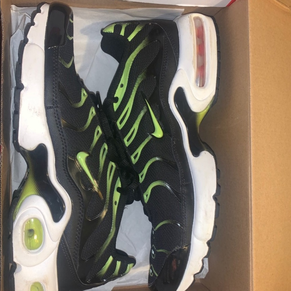 Nike Air Maxs